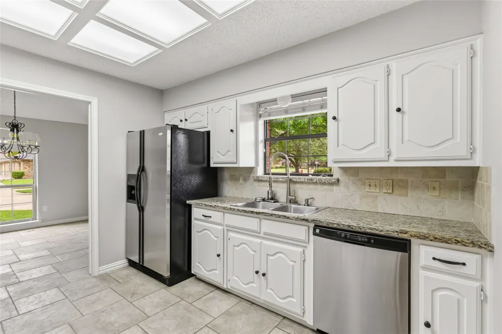200 Sunny Crest Drive Murphy, TX 75094