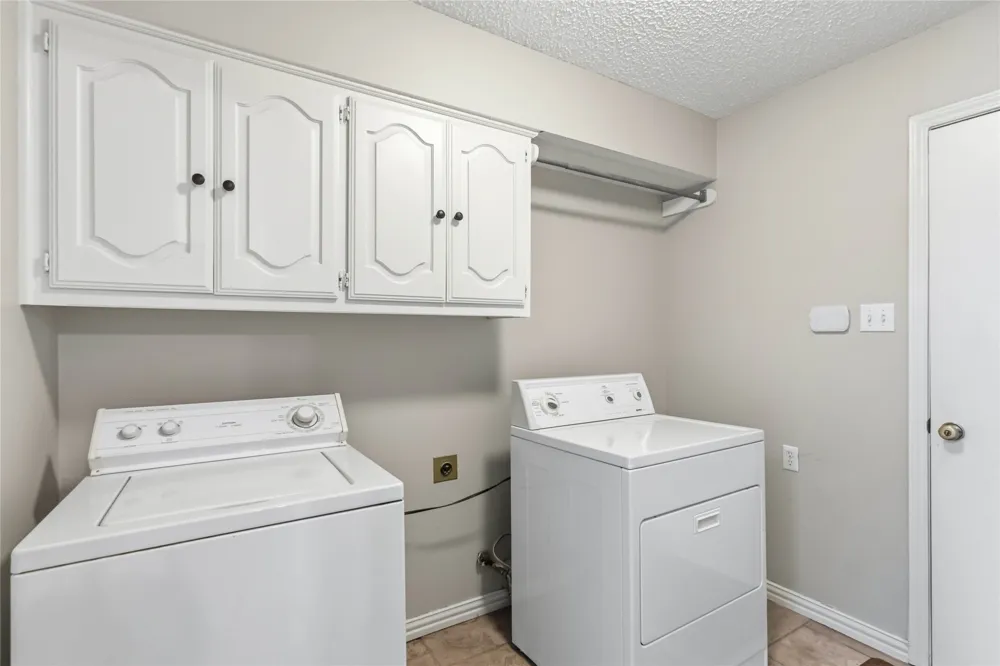 200 Sunny Crest Drive Murphy, TX 75094