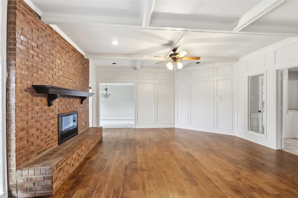 200 Sunny Crest Drive Murphy, TX 75094