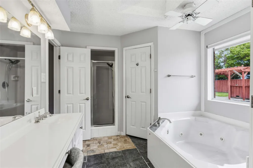 200 Sunny Crest Drive Murphy, TX 75094