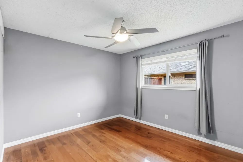 200 Sunny Crest Drive Murphy, TX 75094
