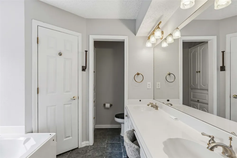 200 Sunny Crest Drive Murphy, TX 75094