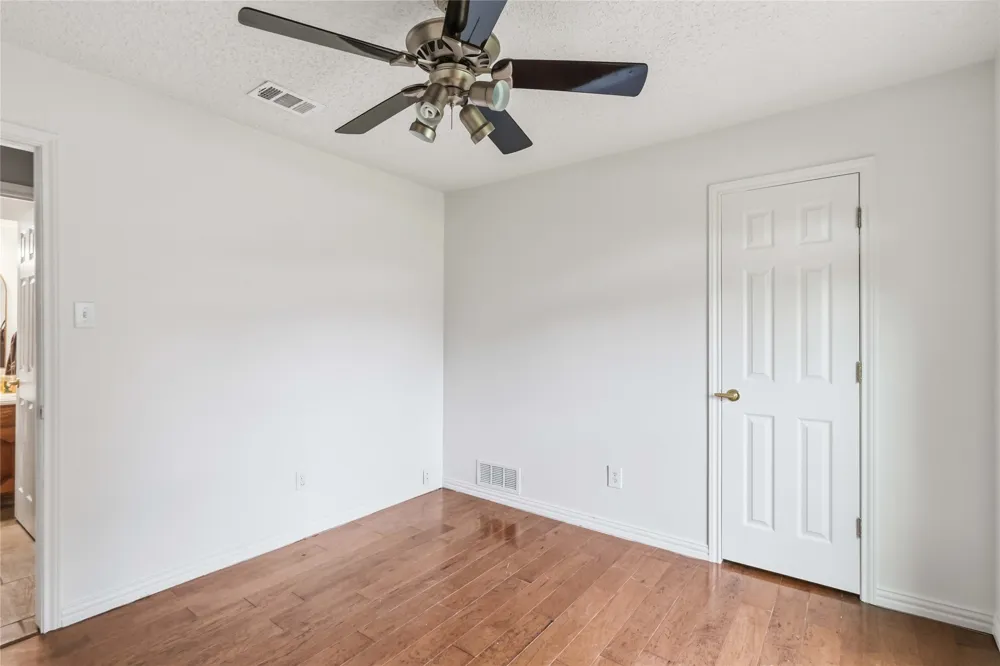 200 Sunny Crest Drive Murphy, TX 75094