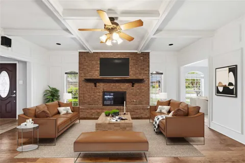 200 Sunny Crest Drive