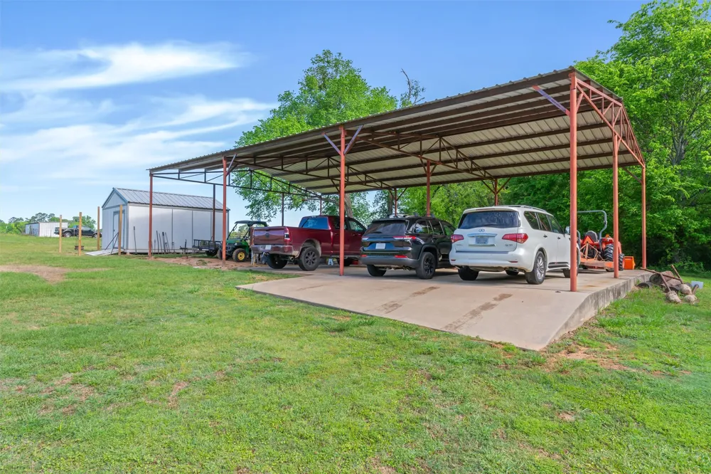 891 County Road 4740 Winnsboro, TX 75494