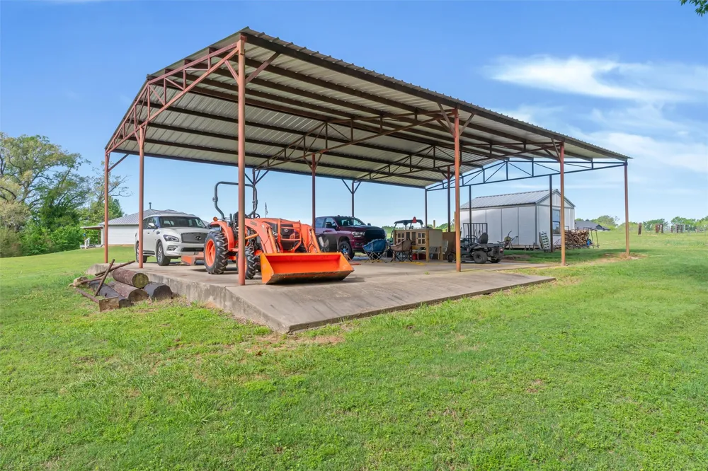 891 County Road 4740 Winnsboro, TX 75494