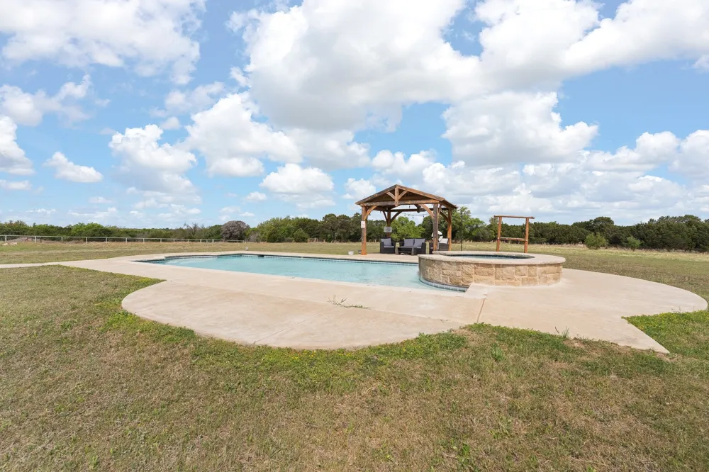 3119 CR 2730 Glen Rose, TX 76043