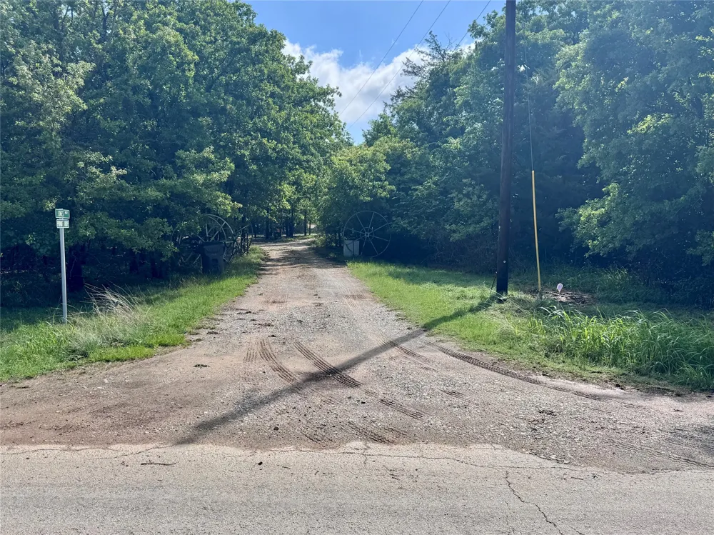252 Nocona Drive Nocona, TX 76255
