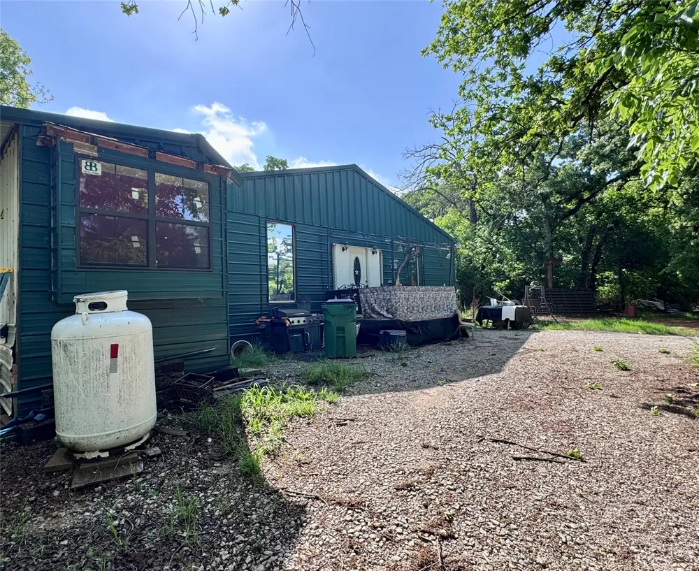 252 Nocona Drive Nocona, TX 76255