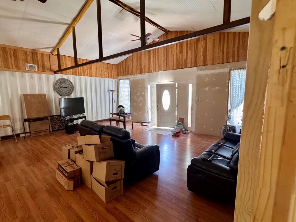 252 Nocona Drive Nocona, TX 76255
