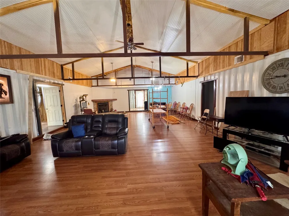 252 Nocona Drive Nocona, TX 76255