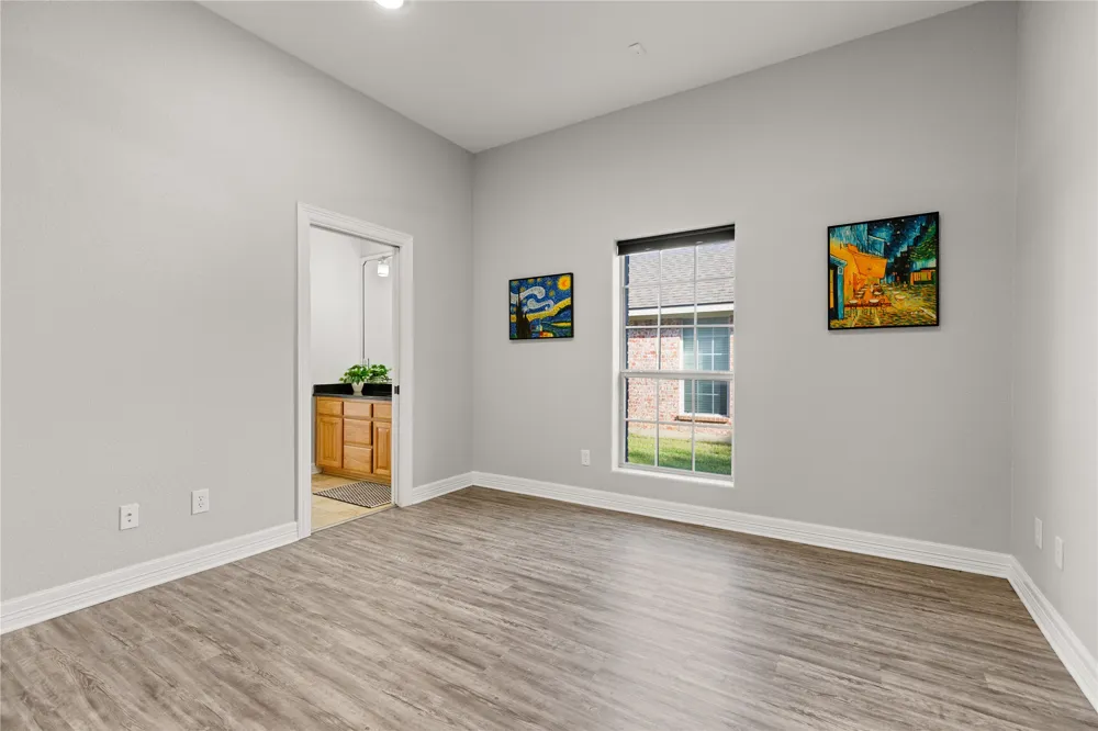 937 Queen Elizabeth Drive McGregor, TX 76657