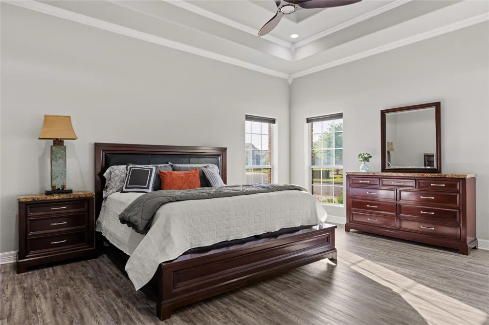 937 Queen Elizabeth Drive McGregor, TX 76657
