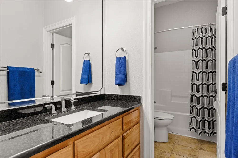 937 Queen Elizabeth Drive McGregor, TX 76657