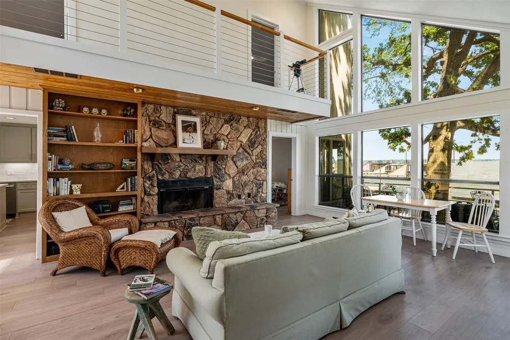 513 Winding Shore Drive Tool, TX 75143