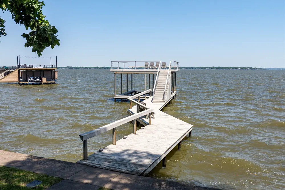 513 Winding Shore Drive Tool, TX 75143