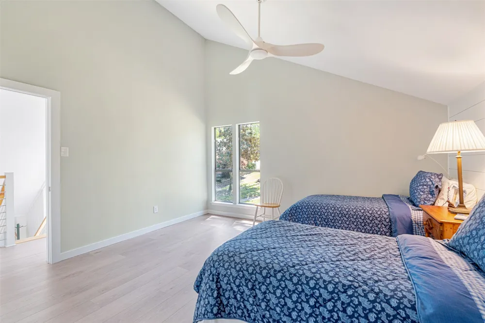 513 Winding Shore Drive Tool, TX 75143