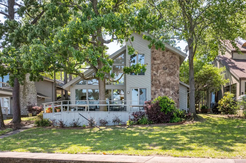 513 Winding Shore Drive Tool, TX 75143