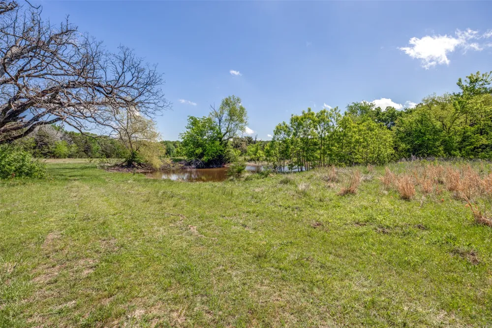 1203 County Road 4132 Cumby, TX 75433