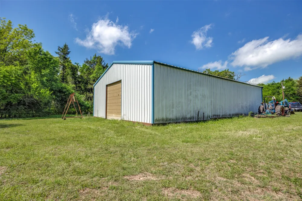 1203 County Road 4132 Cumby, TX 75433