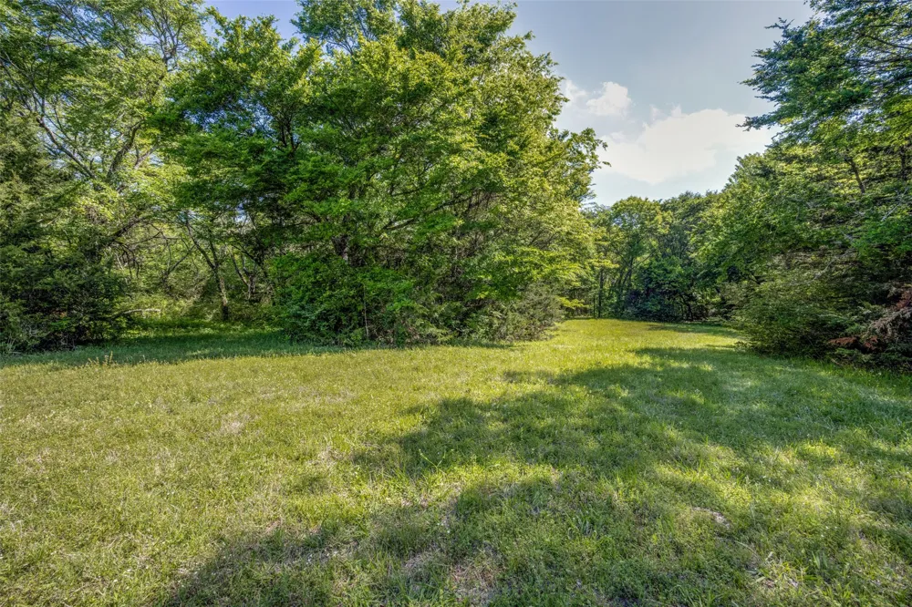 1203 County Road 4132 Cumby, TX 75433