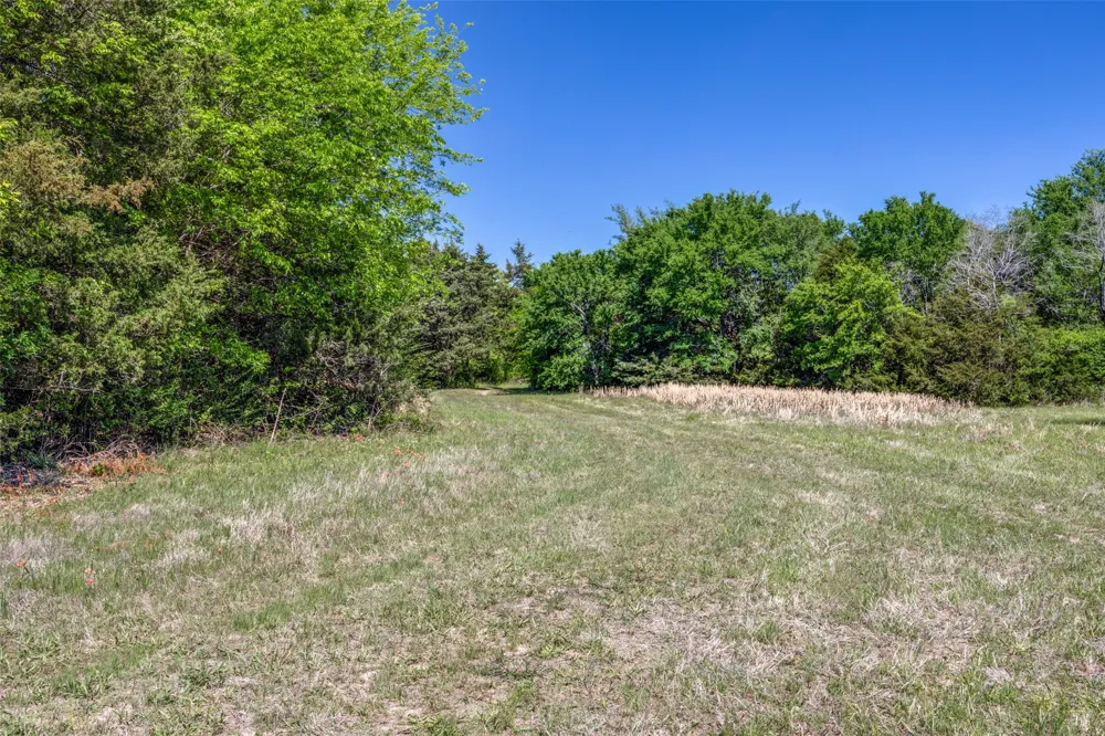 1203 County Road 4132 Cumby, TX 75433
