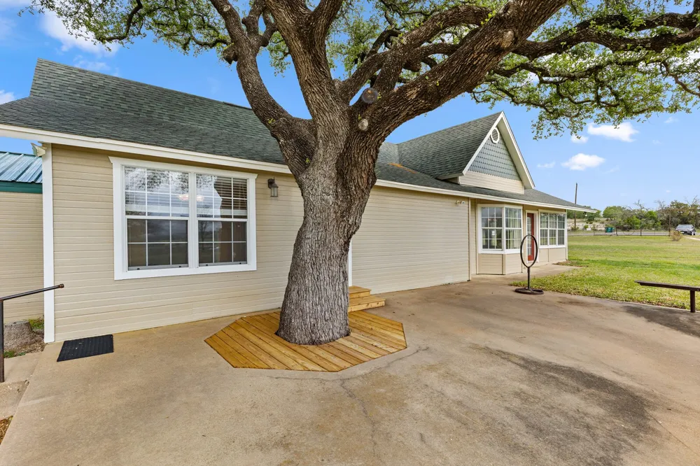589 County Road 4150 Clifton, TX 76634