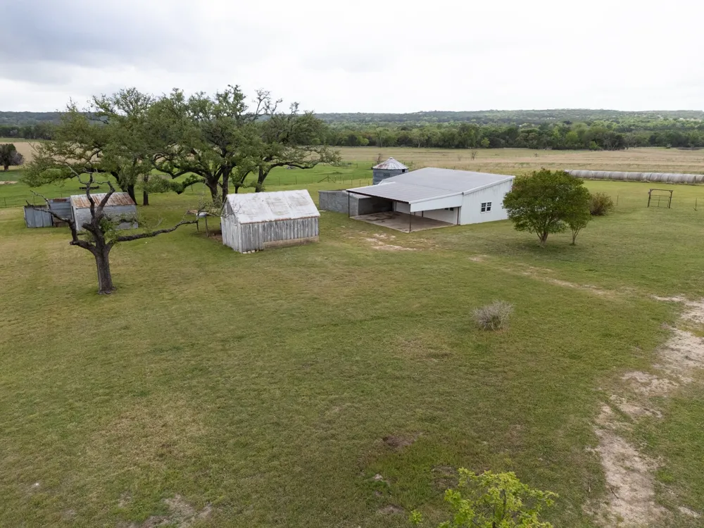 589 County Road 4150 Clifton, TX 76634
