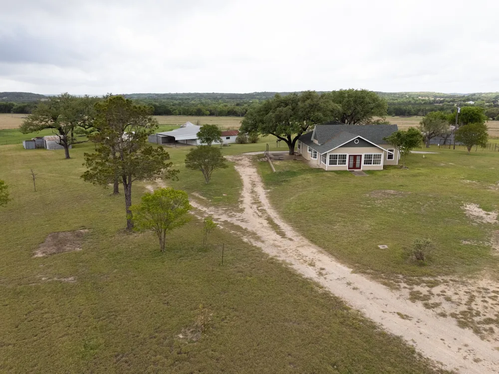 589 County Road 4150 Clifton, TX 76634
