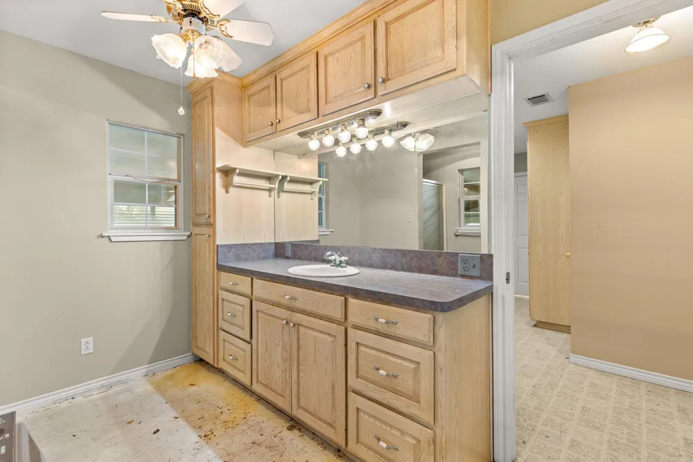 589 County Road 4150 Clifton, TX 76634