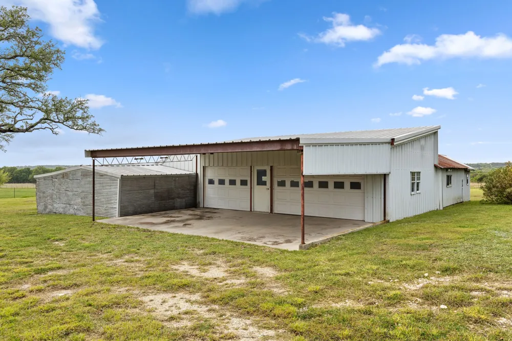 589 County Road 4150 Clifton, TX 76634