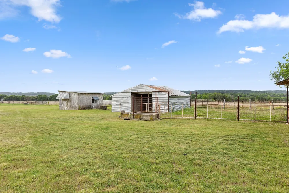589 County Road 4150 Clifton, TX 76634
