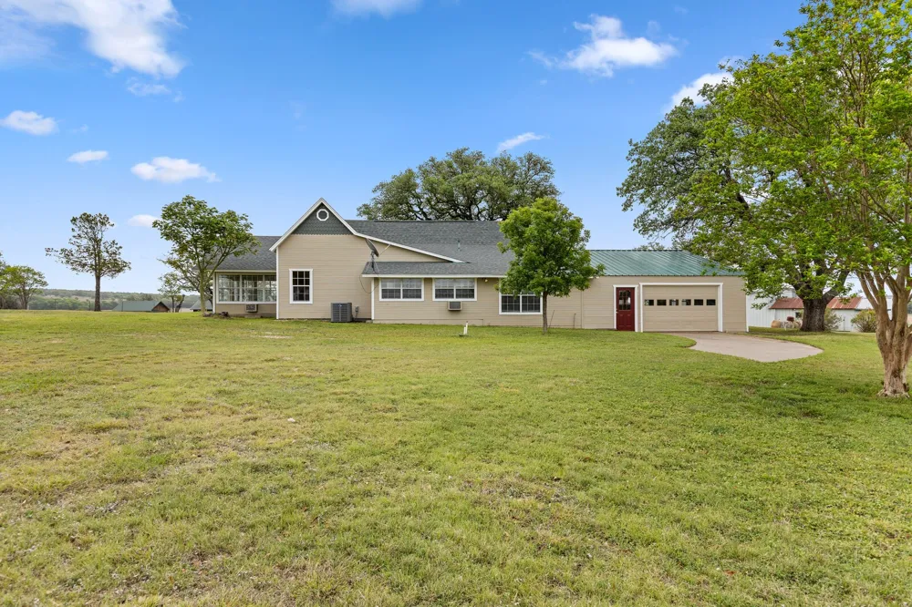 589 County Road 4150 Clifton, TX 76634