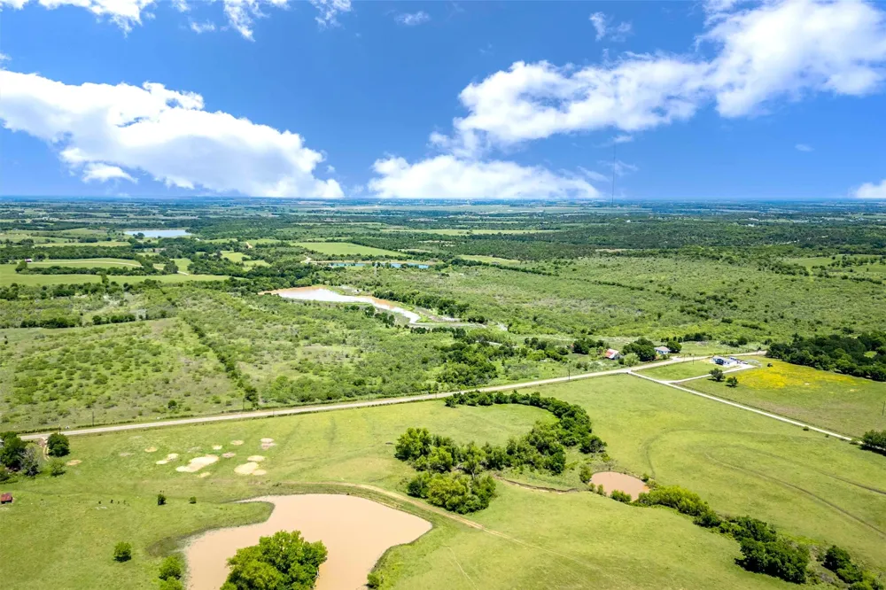 537 Tower Drive Moody, TX 76557