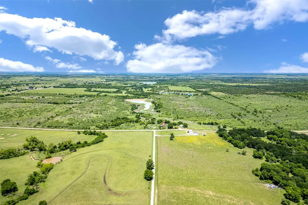 537 Tower Drive Moody, TX 76557