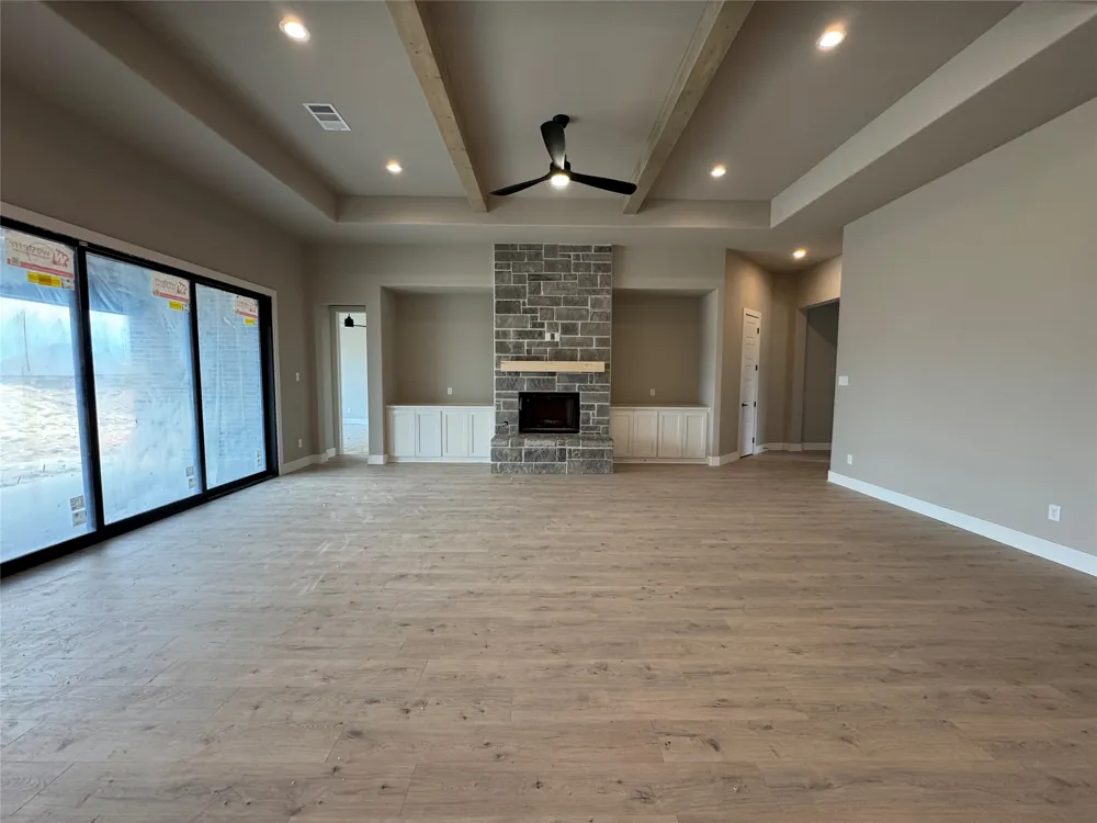 144 Chapowits Godley, TX 76044