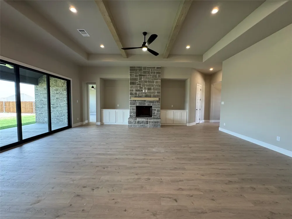 144 Chapowits Godley, TX 76044