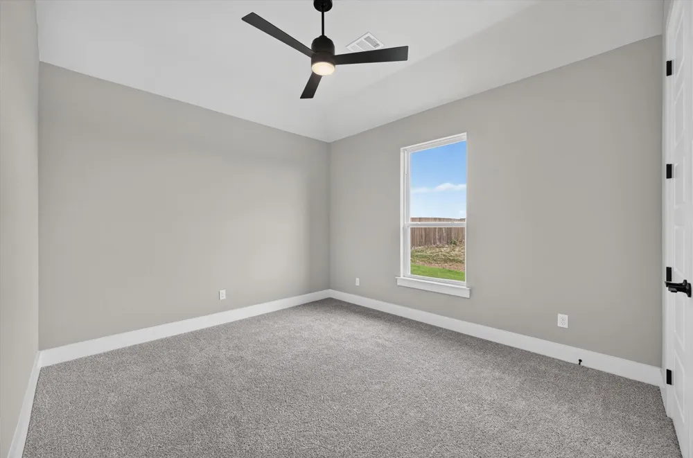 144 Chapowits Godley, TX 76044