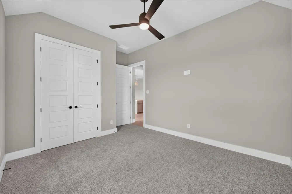 144 Chapowits Godley, TX 76044