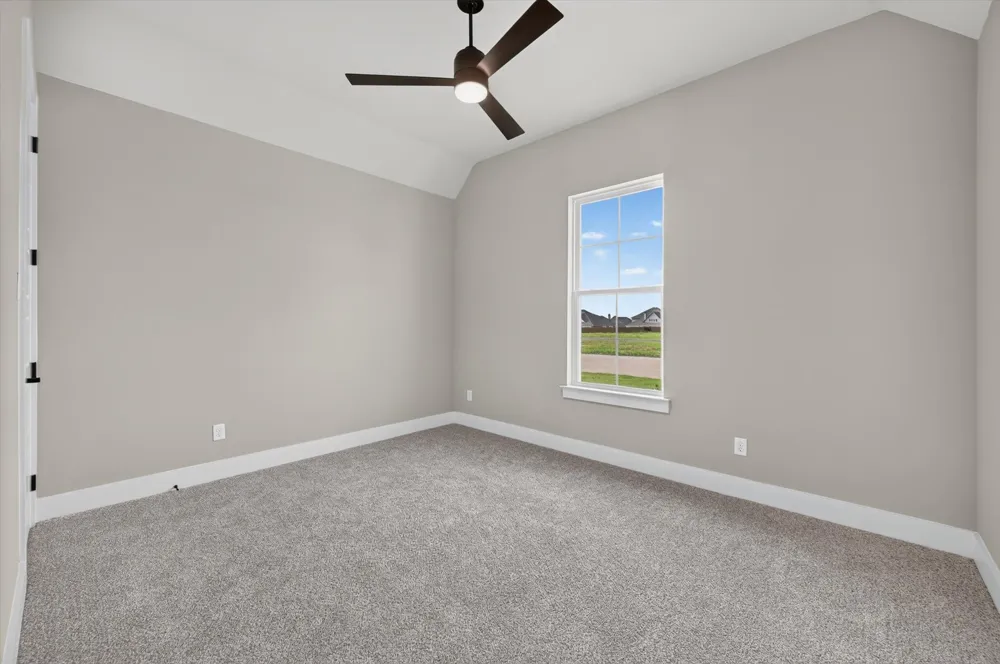 144 Chapowits Godley, TX 76044