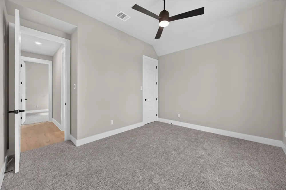 144 Chapowits Godley, TX 76044