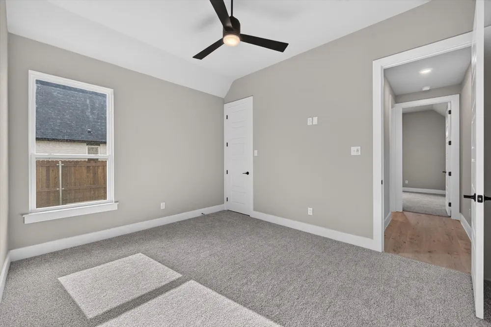 144 Chapowits Godley, TX 76044