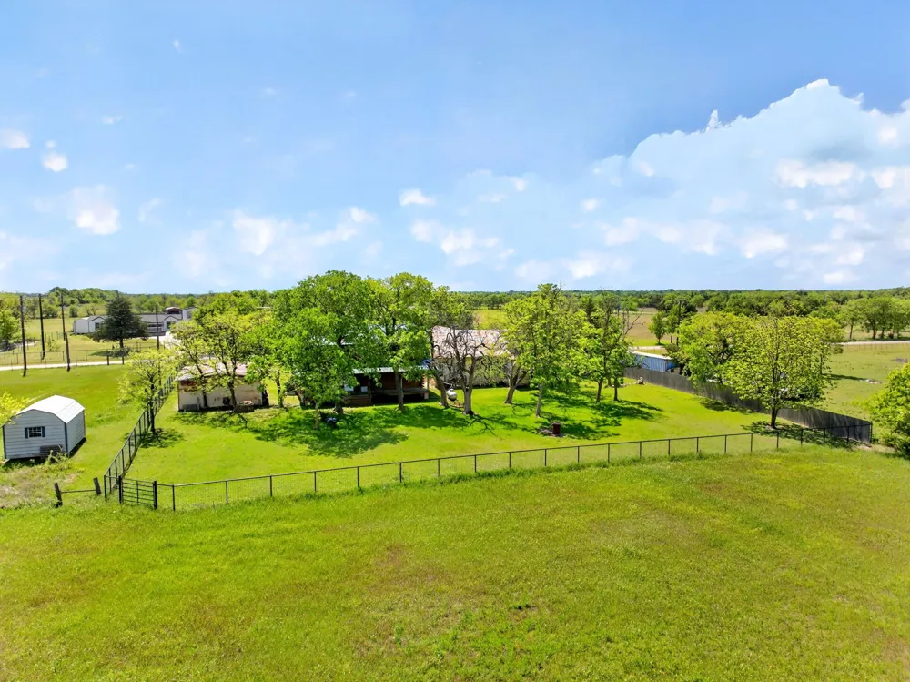 858 County Road 1006 Celeste, TX 75423