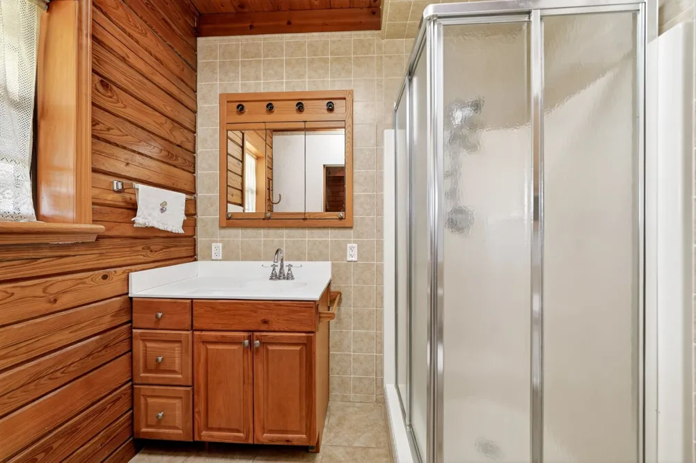 858 County Road 1006 Celeste, TX 75423