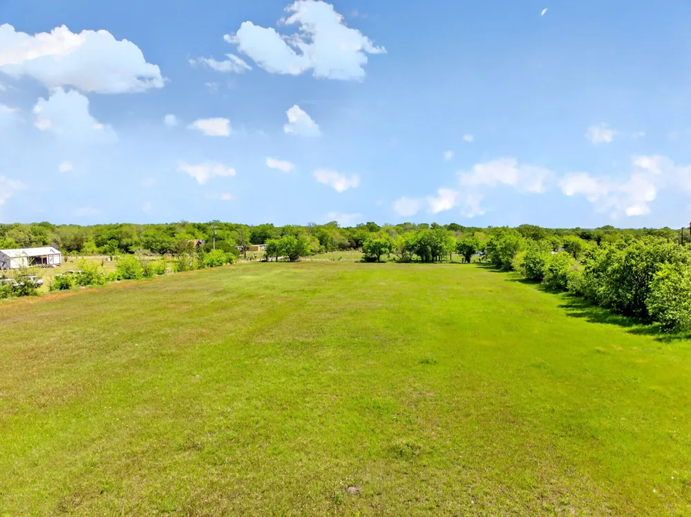 858 County Road 1006 Celeste, TX 75423
