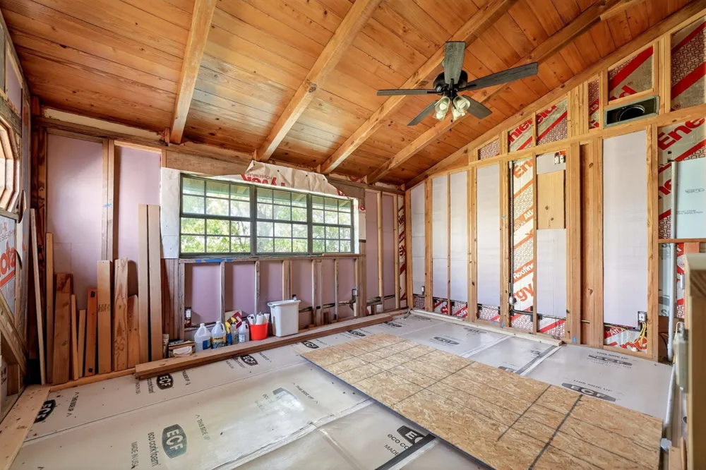 858 County Road 1006 Celeste, TX 75423