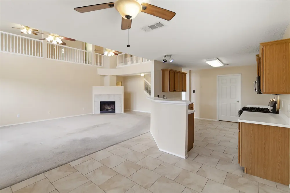 531 Pecan Leaf Drive Lancaster, TX 75146