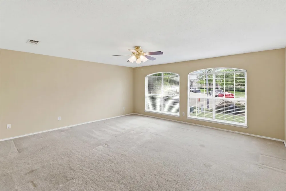 531 Pecan Leaf Drive Lancaster, TX 75146