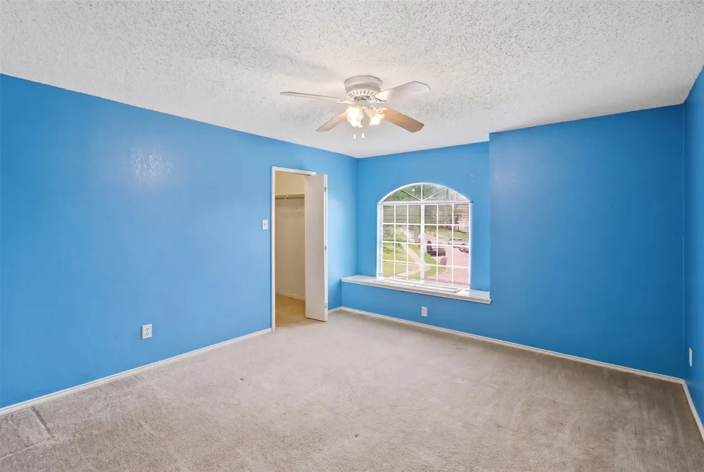 531 Pecan Leaf Drive Lancaster, TX 75146