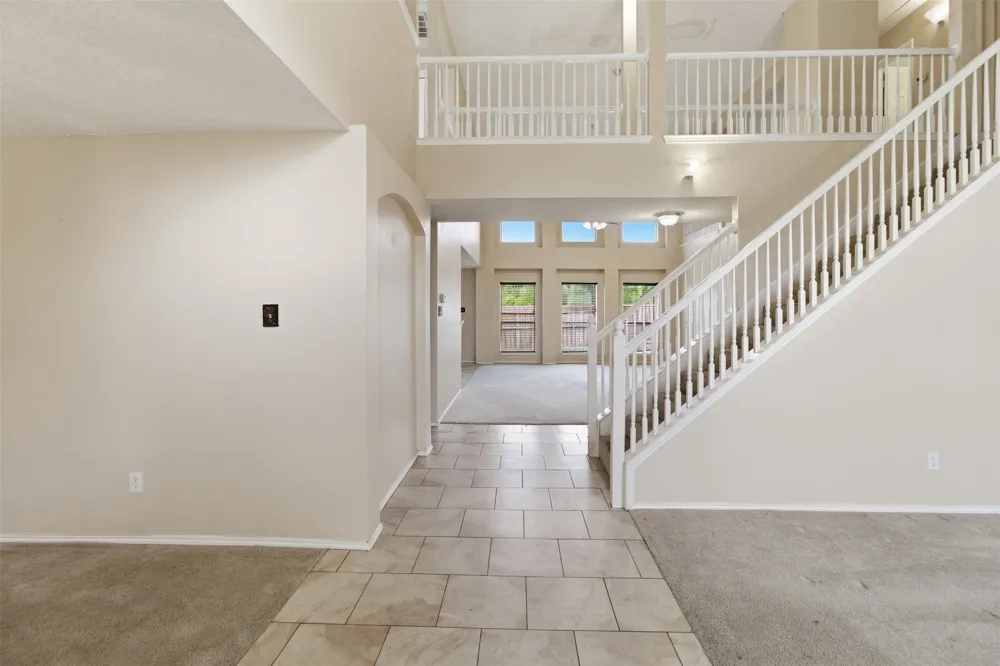 531 Pecan Leaf Drive Lancaster, TX 75146